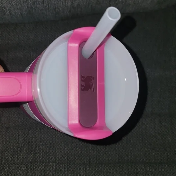 ๐๐๐FUCSHIA 30OZ STANLEY QUENCHER ๐๐๐ GENUINE STANLEY - Picture 3 of 4